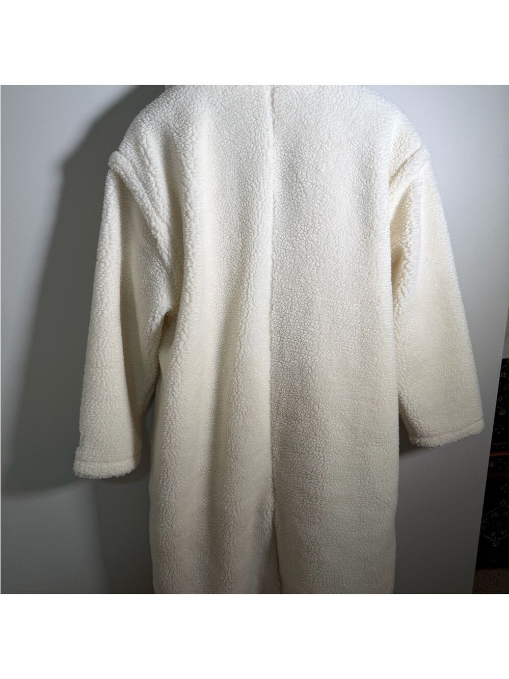 Fabletics Women's Ivory Plush Teddy Coat NWT - Picture 5 of 9
